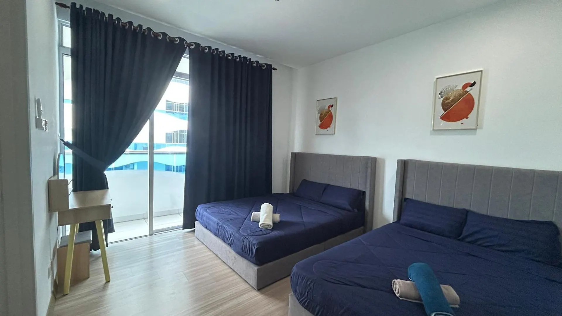 New! The Wave - Seaview 2 Big Rooms W 2Br I 8-10 Pax Malacca